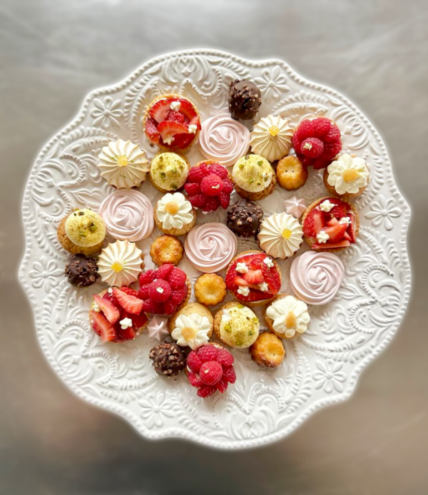 Mother's Day Petits Fours Box - Limited Edition